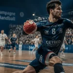 Reims Champagne Handball : joueur en plein geste de passe dans un gymnase à Reims